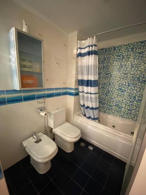 Atlantic Lodge, 1ª Linha De Praia! Costa de Caparica Ngoại thất bức ảnh