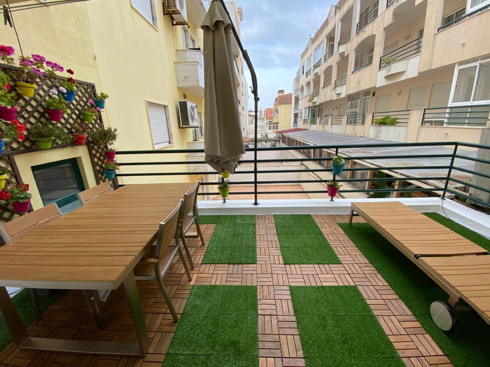 Atlantic Lodge, 1ª Linha De Praia! Costa de Caparica Ngoại thất bức ảnh